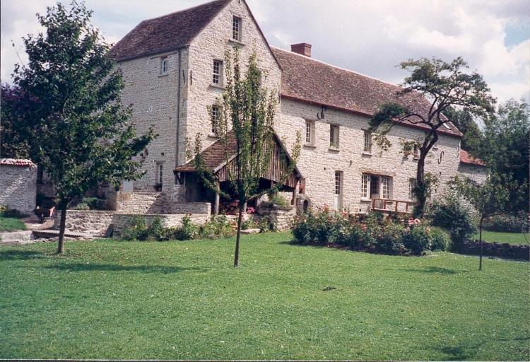 Villa Moulin de Tingrain 28 Rue de l'Essonne 45390 Orville