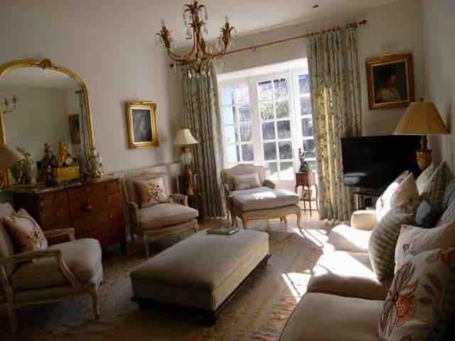 Villa 'Mulberry House' - A Darling Abode Nr Brantome 6 Rue du Troubadour 24320 La Tour-Blanche