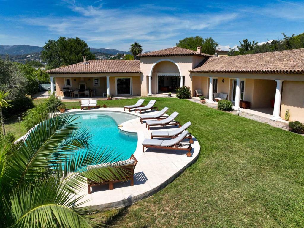 Villa VILLA Néo-Provençale Vue Panoramique & Piscine Chauffée 5 Suites 2400 Route des Serres, 06570 Saint-Paul-de-Vence