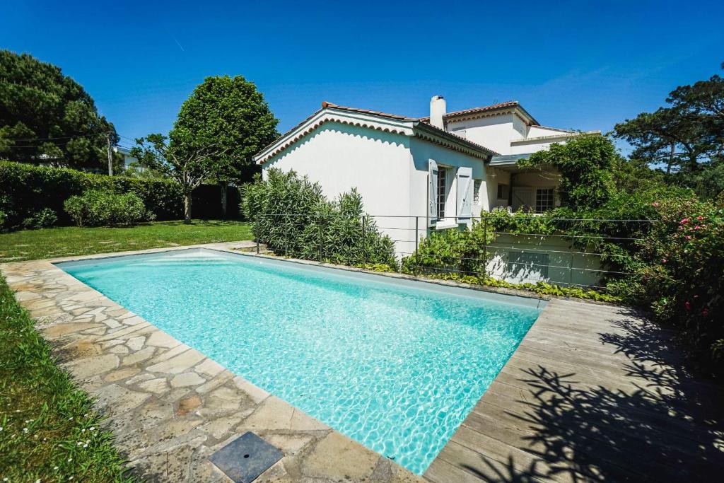 Villa VILLA NEST KEYWEEK Villa Pool and Garden Anglet Chiberta 3 rue des pins, 64600 Anglet