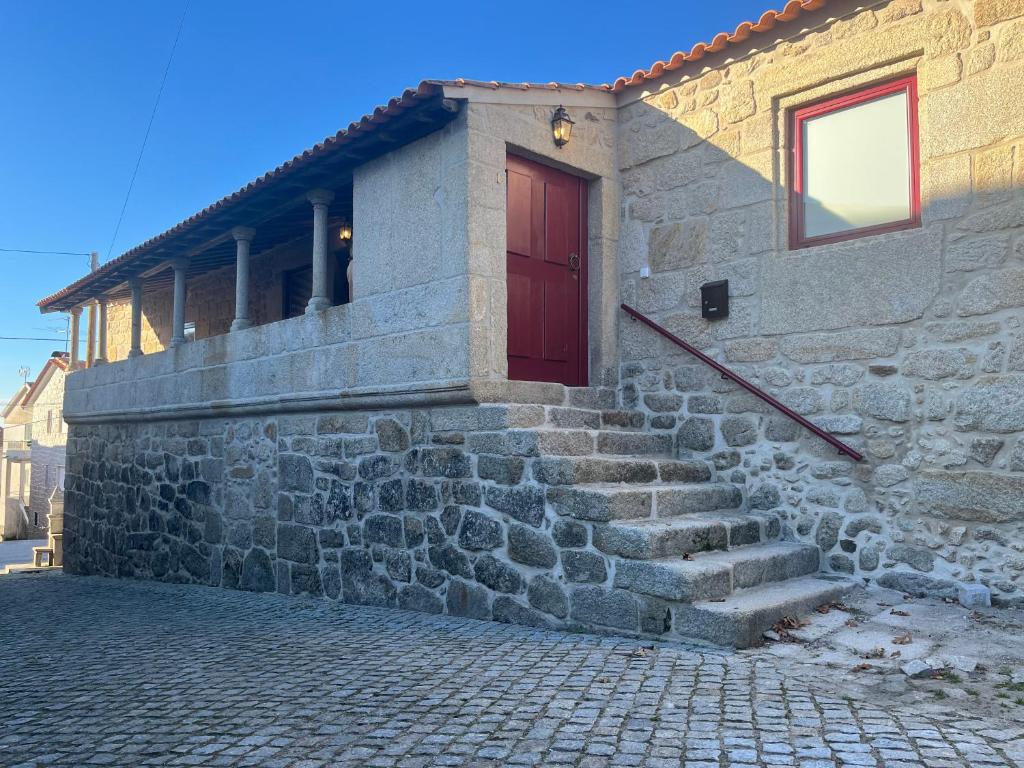 NEW Restored Solar in Villa close to RIVERS and Serra Estrela 1 Rua Capela, 3400-763 Vila Pouca da Beira