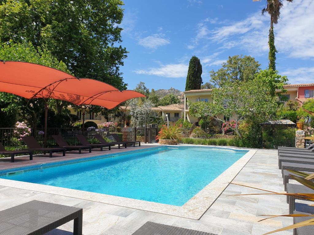New villa for rent, Domaine de Golf de Pont Royal 13370 Mallemort