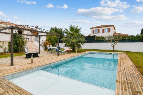 Nice and calm villa with pool nearby Sète - Welkeys