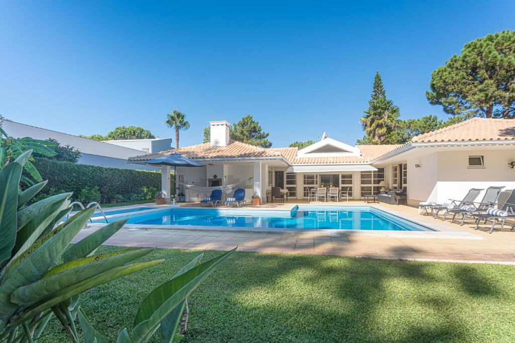 Villa Villa Niki Rua de Aljezur 56, 7570-788 Tróia