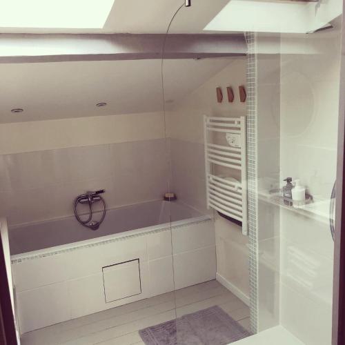 Nono’s Cocoon House