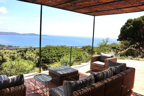 NOUVEAU - Villa avec magnifique vue sur mer proche Saint Tropez