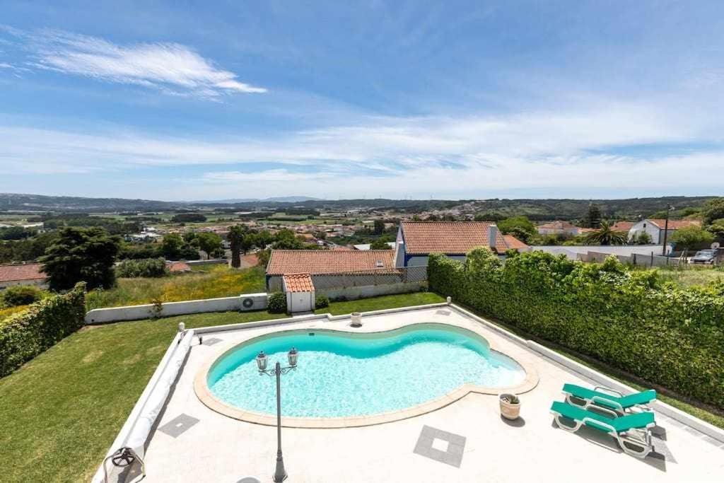 Nuvem Cristina casa c piscina Óbidos Rua Nova 10, 2510-502 Olho Marinho