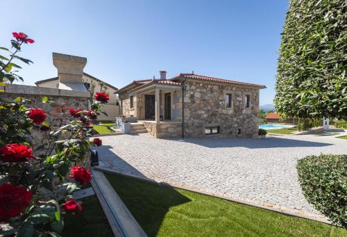 O CERVO CHARM HOUSE