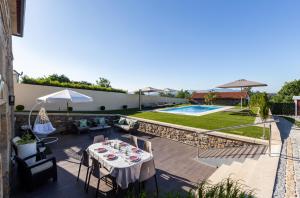 O CERVO CHARM HOUSE
