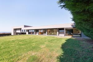 Oak House