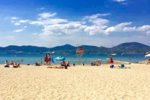 Oasis avec piscine en plein coeur de Saint-Tropez.