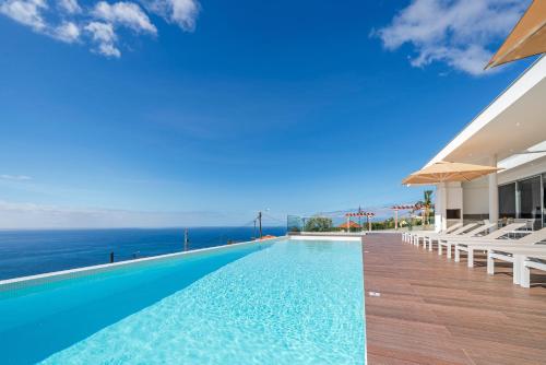 Ocean Panorama by Ourmadeira