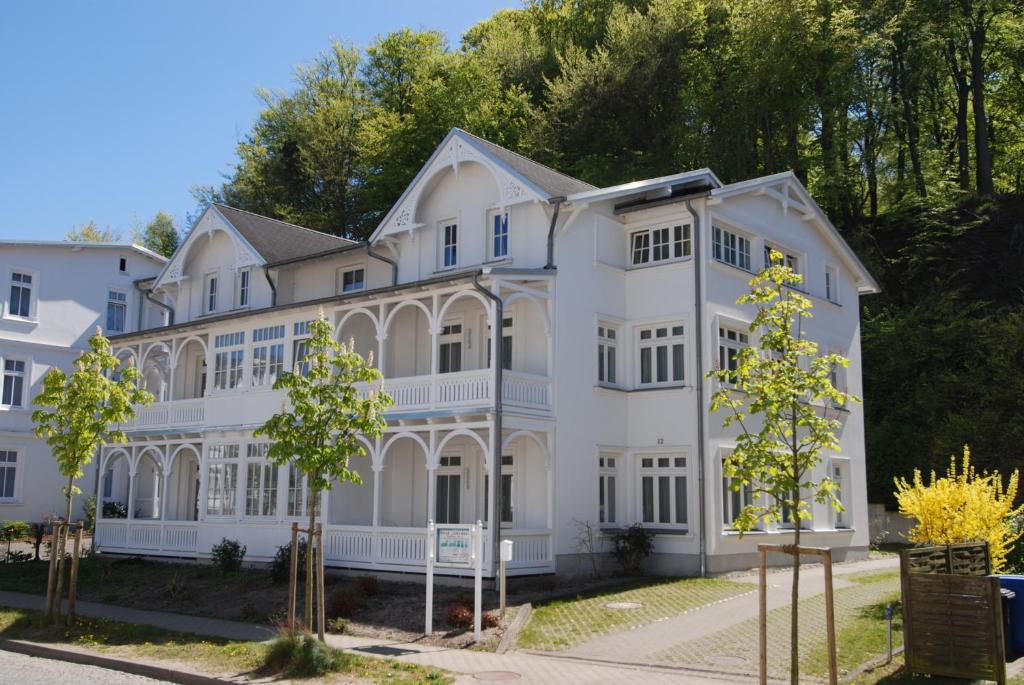 OSTSEELOFT BINZ - Villa Amanda WG 08 Putbuser Strasse 12 - Apartment 08, 18609 Binz