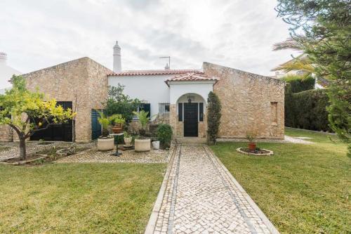 Oura Villa V3 com Piscina Privada