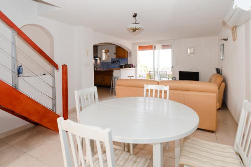 PA13 Villa climatisée avec magnifique vue mer SAINT PIERRE LA MER
