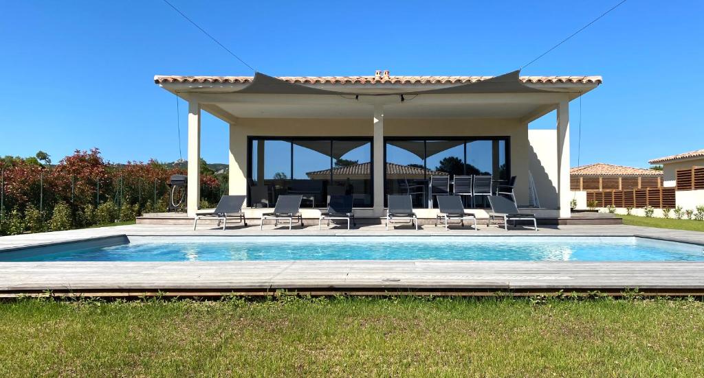 Villa Villa paradisu biancu - piscine privée - 1200 m plage st cyprien Padulaccia Sottana, 20137 Lecci