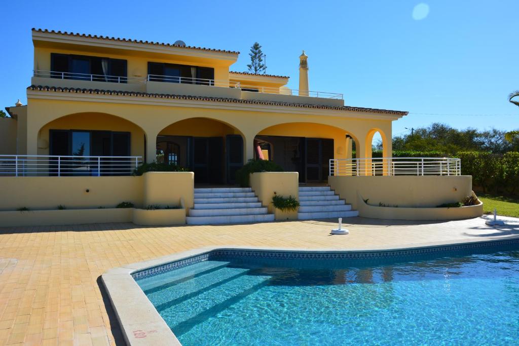 Villa Villa Paraiso - 4 Bedrooms and pool Estrada do Castelo, 8200-184 Albufeira