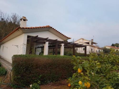 Peaceful 2-Bed Villa in Assafarge Coimbra