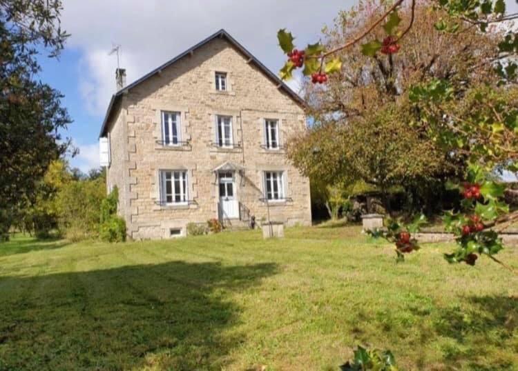 Peaceful & rural 4-bedroom villa 15 Route de Treignac, 19470 Madranges