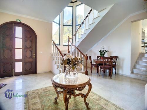 PEARLS BEACH VILLA