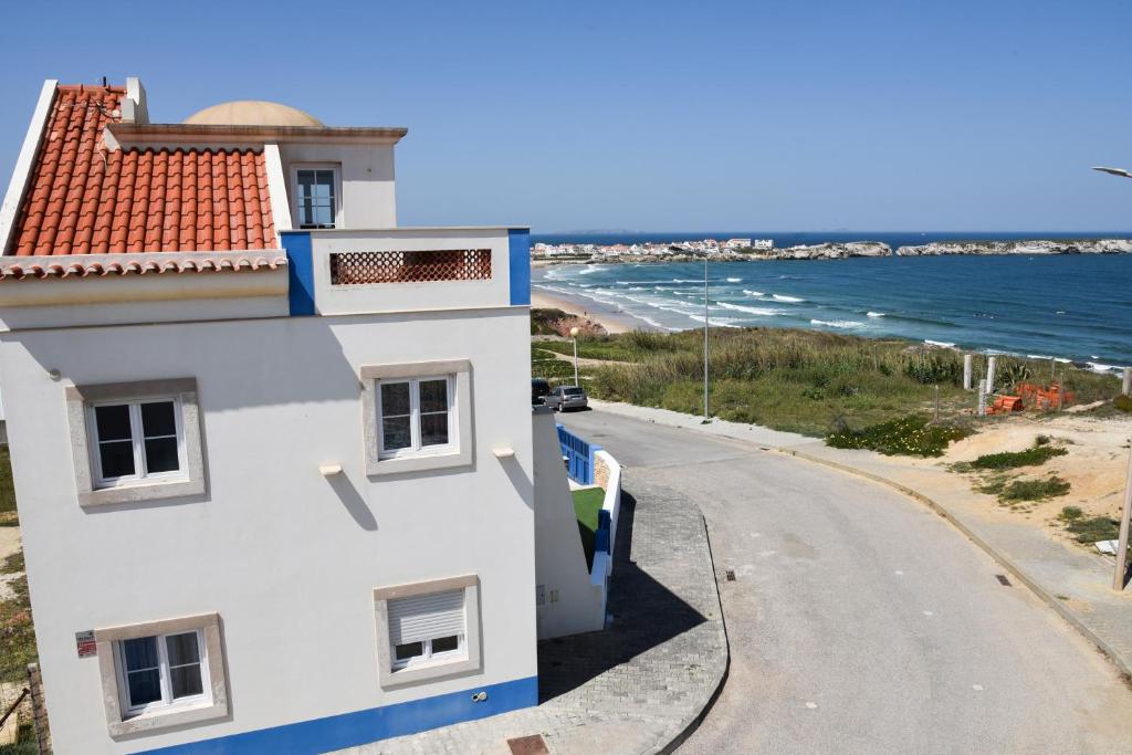 Villa Villa Pedras Muitas - Baleal Rua das Pedras Muitas s/n, 2520-050 Baleal