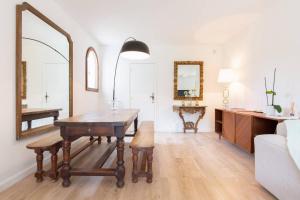 PERFECT FAMILY HOUSE IN CAP d'ANTIBES WITH TENNIS COURT
