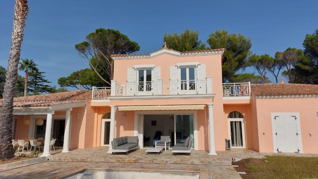 Villa Villa Petit Boucharel 2326 Avenue de la Corniche d'Azur, 83370 Fréjus