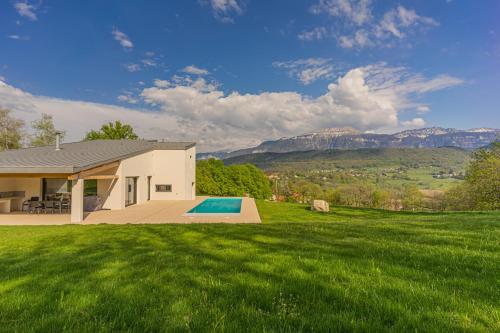 Villa Plein la vue en 360° Coublevie france