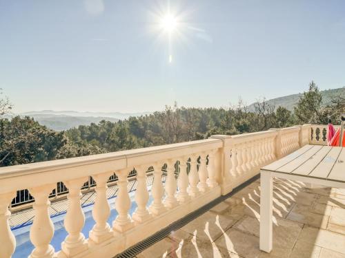 Plush Villa in Le Cannet des Maures with Private Pool