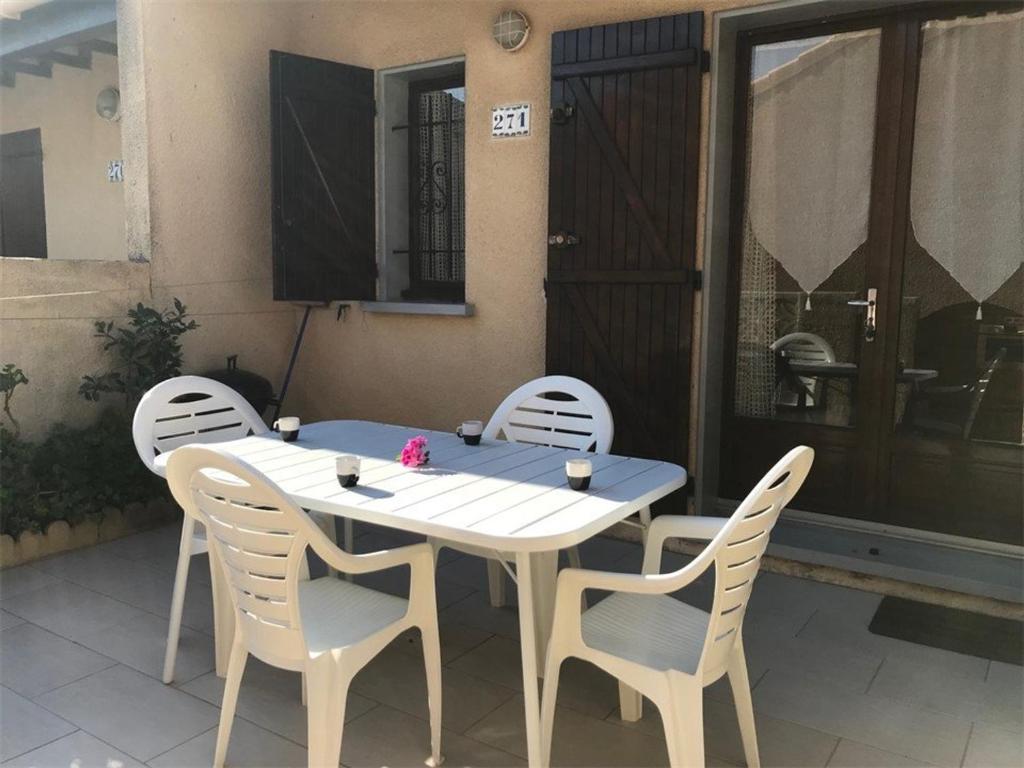 Villa Villa Port Leucate, 2 pièces, 6 personnes - FR-1-81-92 Grande Bleue - 271 - Avenue Du Rec D'Entree, 11370 Port Leucate