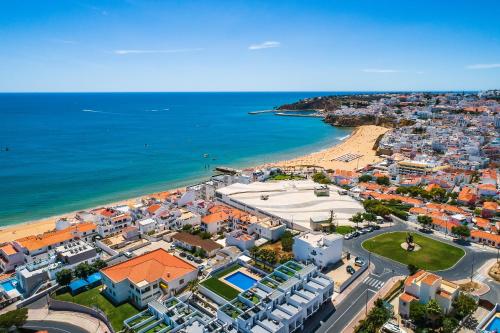 Praia Mar by OCvillas