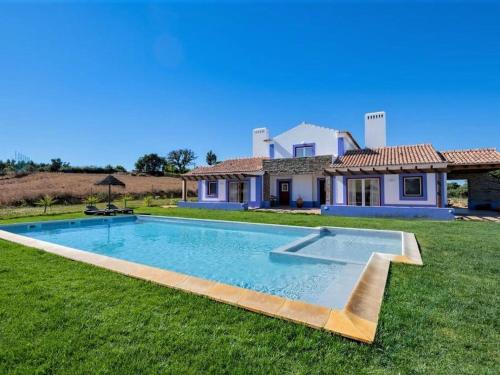 Premium villa in Cercal with a saltwater swimming pool
