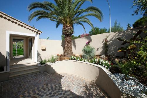 Prestigious sea view villa