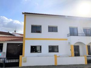 Villa Private Villa 4 BR&patio - 3 mins from Beach&Surf 13 Rua Amigos do Baleal 2520-052 Baleal -1