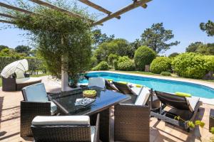 Quinta do Lago Villa Duque with Pool by Homing