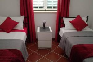 Quinta do Sobreiro, 4 bedroom Modernised Farmhouse