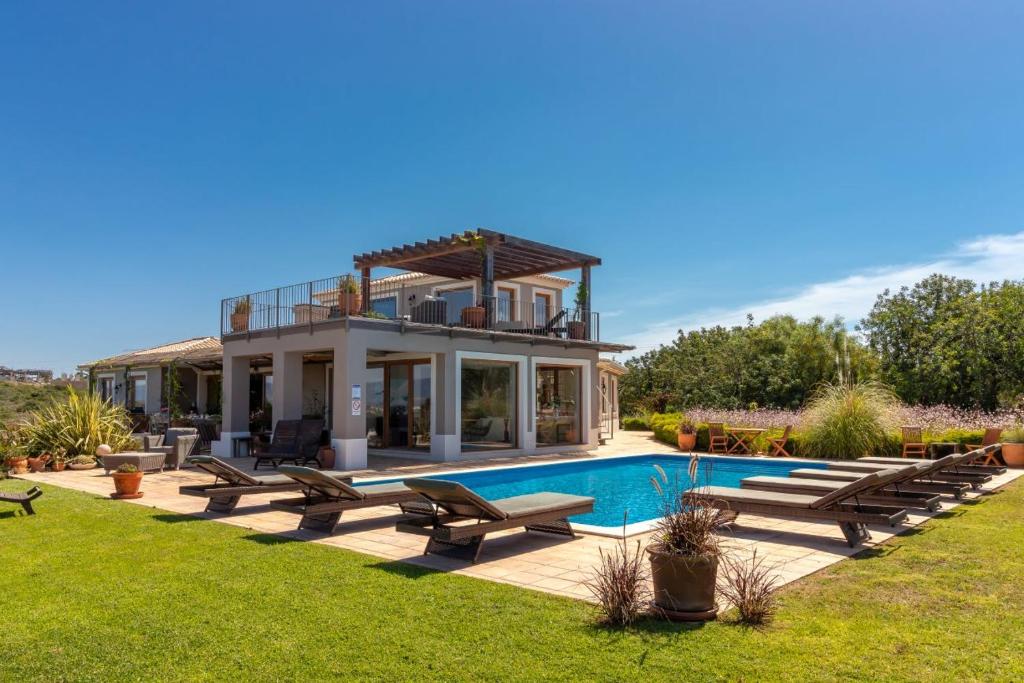 Quinta dos Caneiros Luxury villa Ocean views walk to beach Quinta dos Caneiros, 8400 - 276 Ferragudo