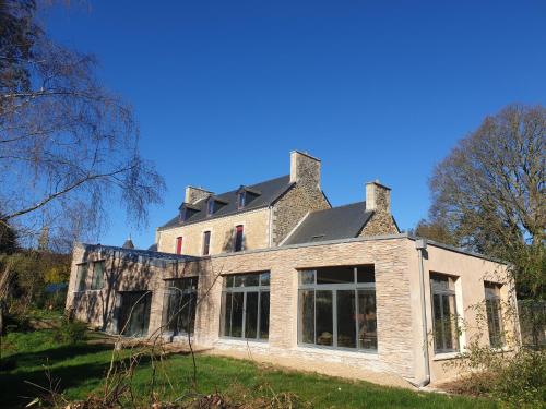Radendour, manoir, piscine intérieure spa, billard