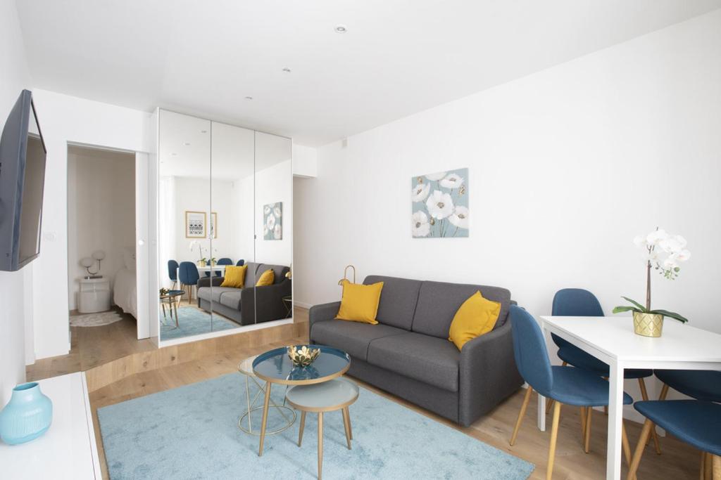 Ref 111 Seignosse, Villa de standing 4 étoiles partiellement climatisée avec piscine chauffée et Wifi au calme sur terrain 1100m2 40510 Seignosse
