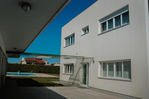 Regina Beach - Villa with Private Pool