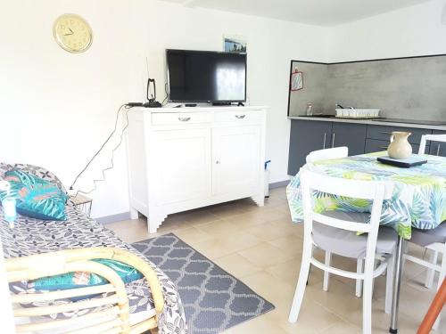 Résidence Les Hôpitaux - Maisons & Villas pour 2 Personnes 454