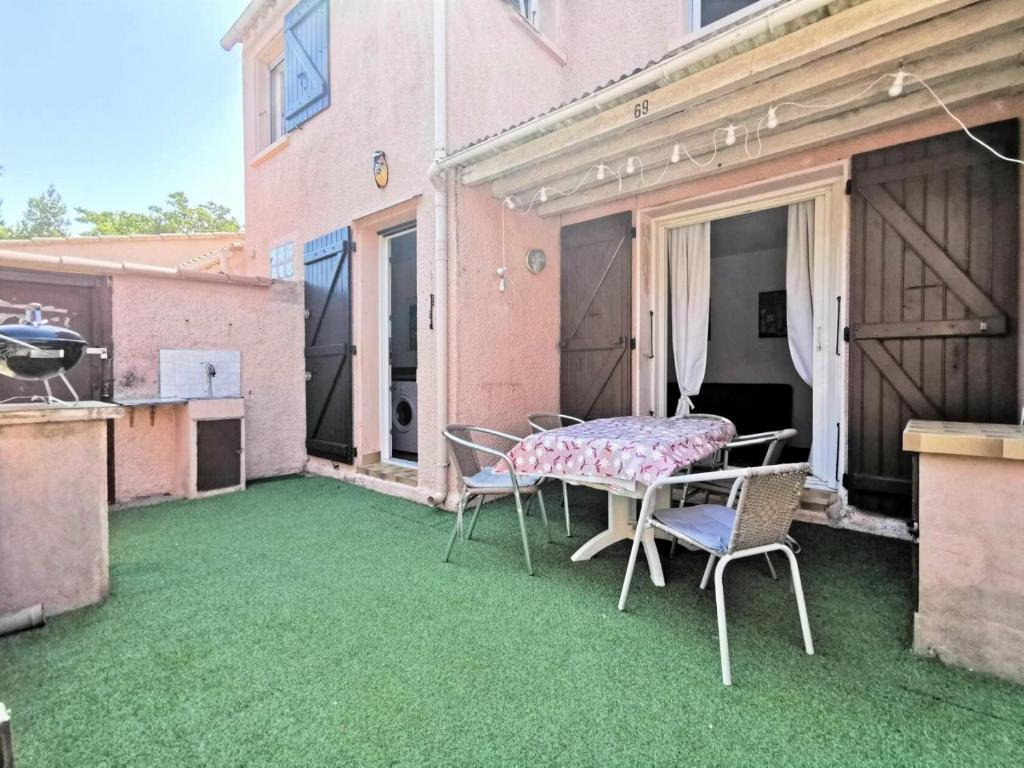 Villa Résidence Maisons De Leucate - Maisons & Villas pour 5 Personnes 114 Rue de la Jonquière, 69, les Maisons de Leucate 11370 Leucate