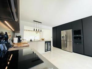 Résidence Villa Patio - Maisons & Villas pour 8 Personnes 064