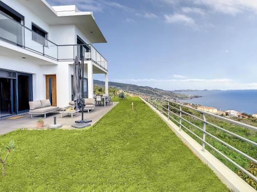 Rising Sun Villa by MHM