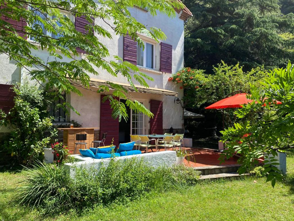 B&B / Chambre d'hôtes Villa Riviera Chambres dHôtes 4 Rue de la Riviera, 66110 Amélie-les-Bains-Palalda