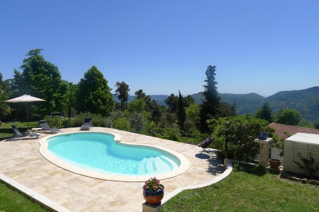 Villa VILLA ROCHE GRISE - Berre-les-Alpes DU CHATEAU D'EAU 290, 06390 Berre-les Alpes