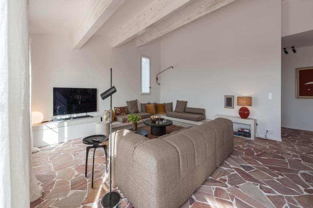 Villa Villa Romarin avenue de flore, 180, 83530 Agay