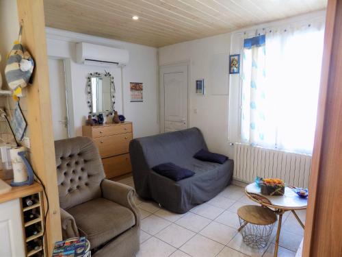 Royan EMPLACEMENT AU TOP pour cette MAISON de VACANCES TOUT A PIED
