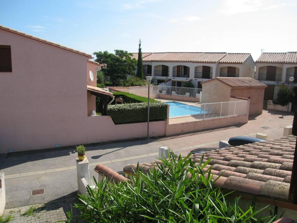 Villa Villa Saint-Cyprien, 3 pièces, 6 personnes - FR-1-106-48 Résidence LE LAGON Pavillon N°33 RUE DE SUEDE, 66750 Saint-Cyprien