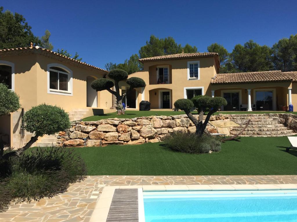 Villa Villa Sanata 320 Chemin des Becasses, 83460 Les Arcs-sur-Argens